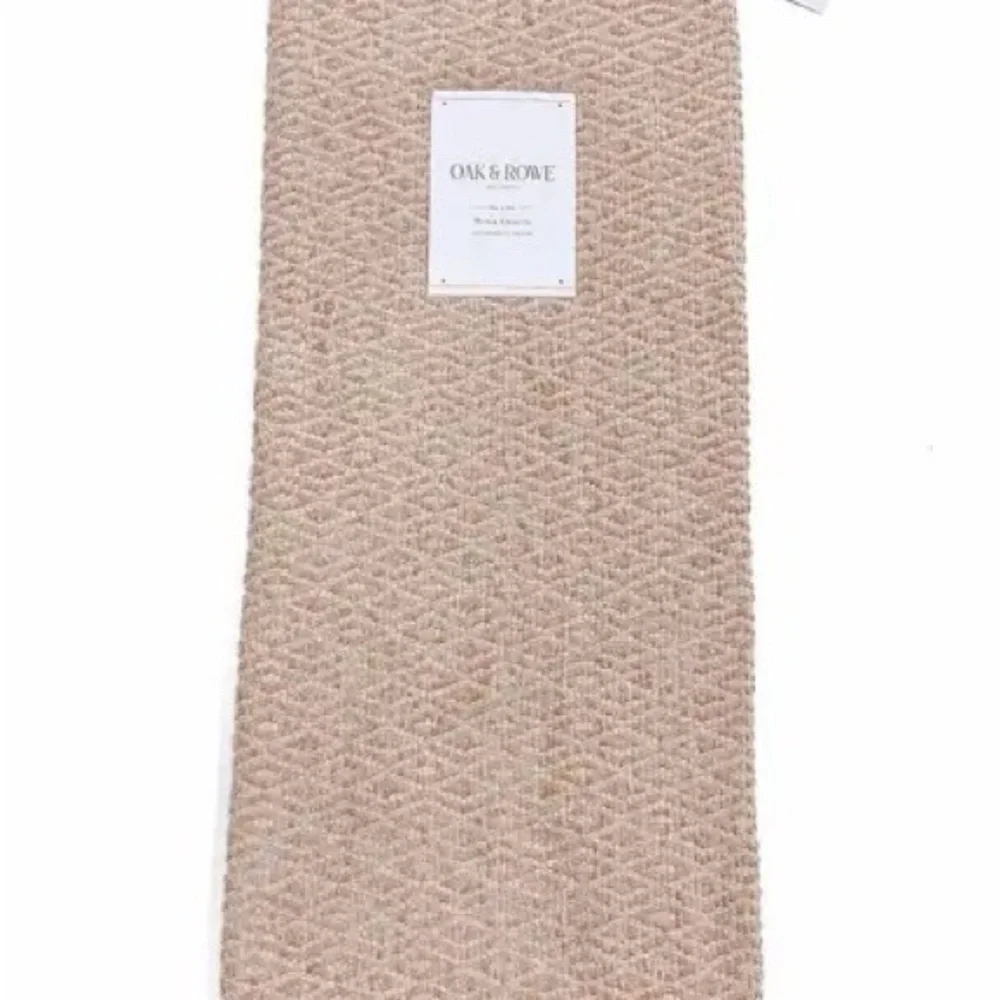 Oak and Rowe Textured Woven Diamond Pattern Throw Blanket:: Blush Pink:: NWT::
